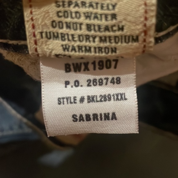 Women’s BKE Distressed Denim Sabrina Jeans, FREE SHIPPING - Picture 6 of 6